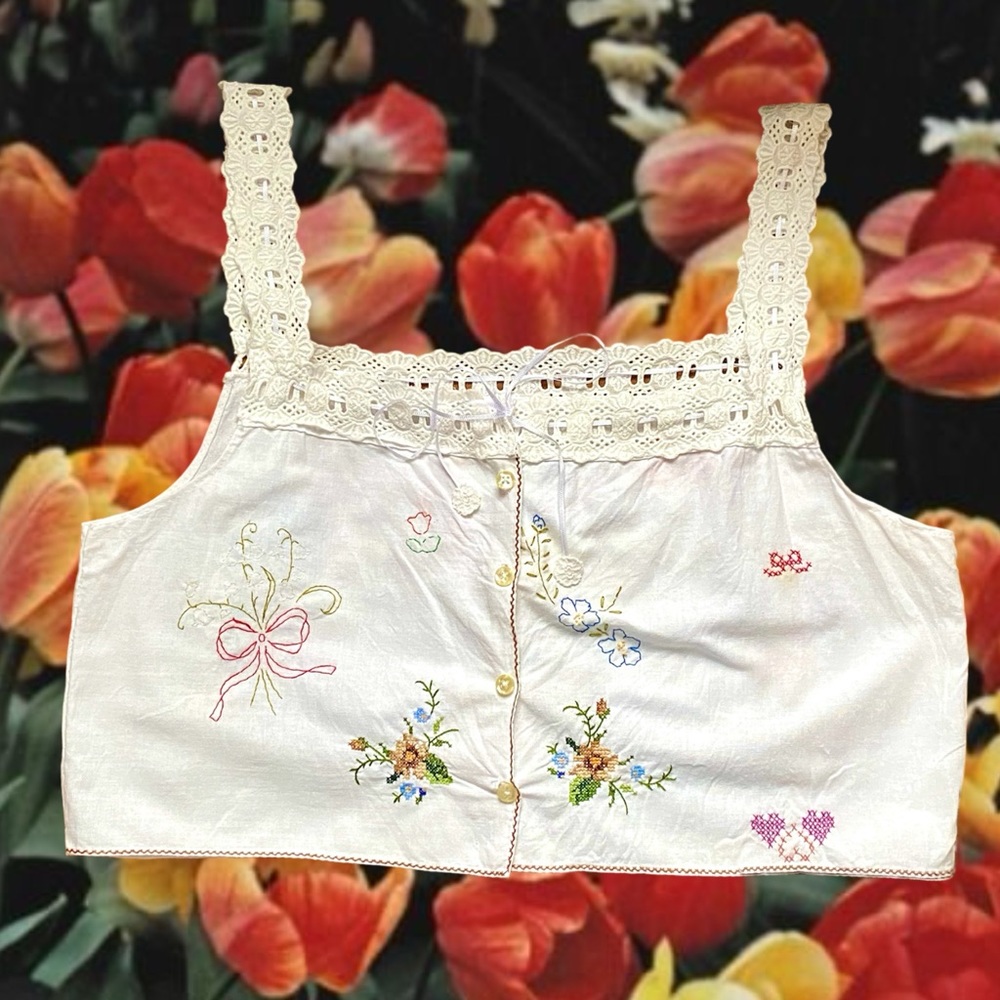 The Rosa handmade top {𝒮𝒪ℒ𝒟}